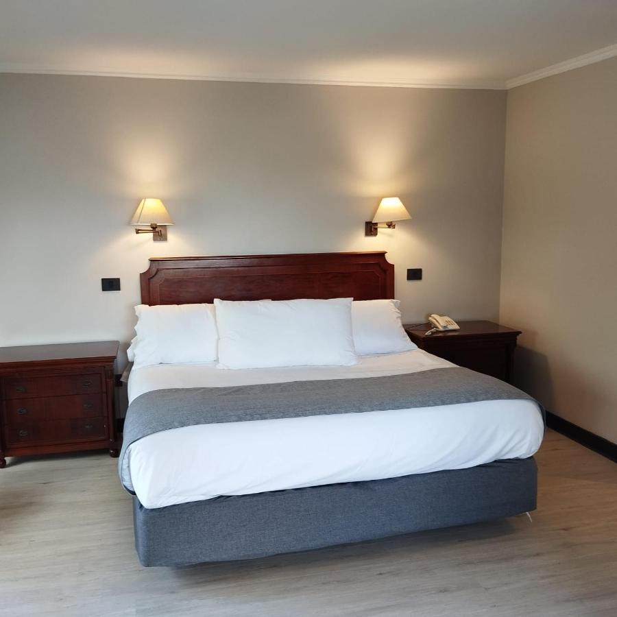 Hotel Villa El Descanso 쿠리코 외부 사진