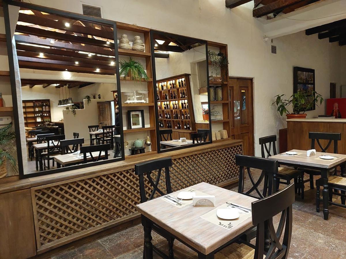 Hotel Villa El Descanso 쿠리코 외부 사진